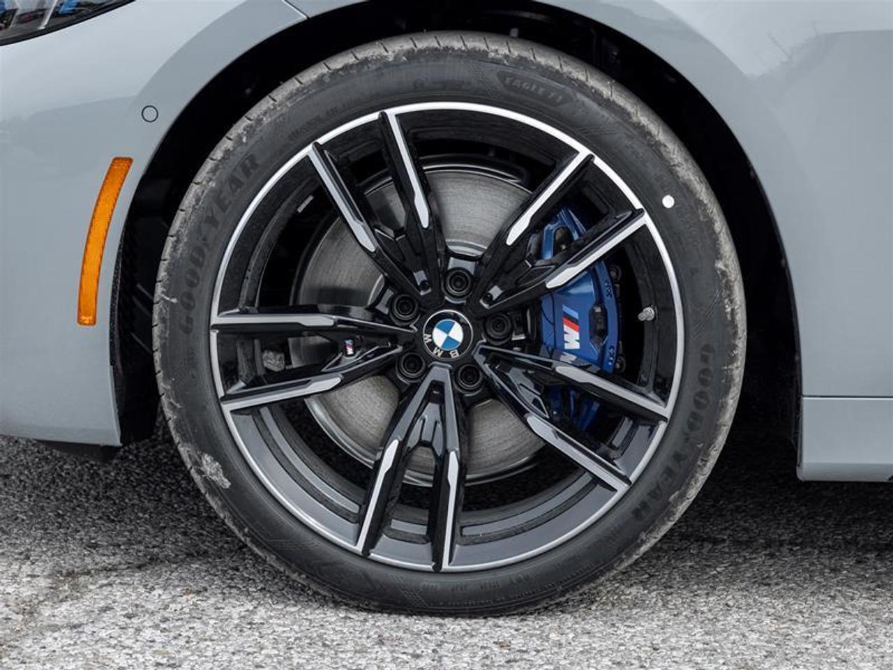 2027 BMW M440 i xDrive 2dr All-Wheel Drive Coupe Photo