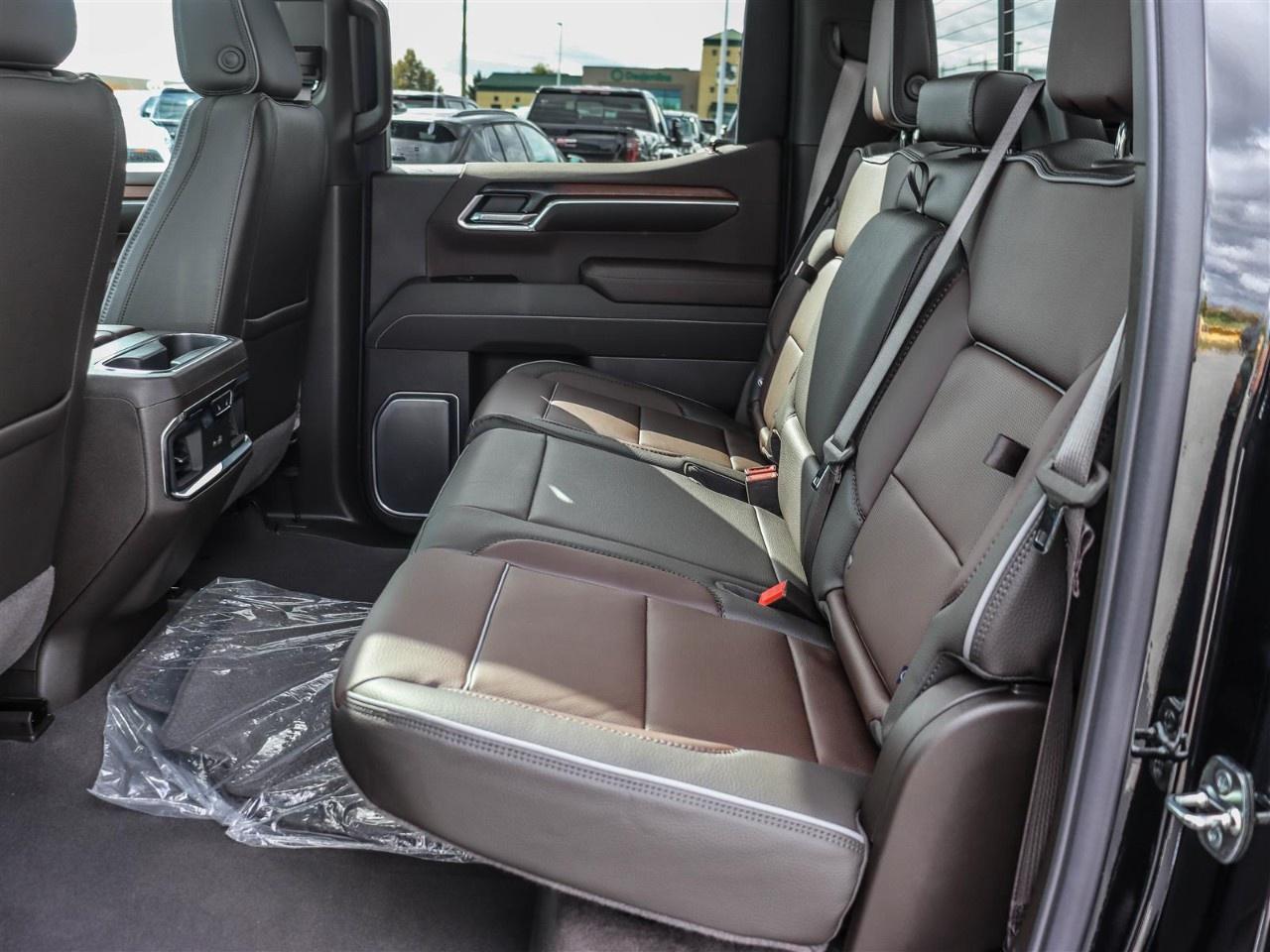 2026 GMC Sierra 1500 Crew Cab Short Box 4-Wheel Drive Denali Photo