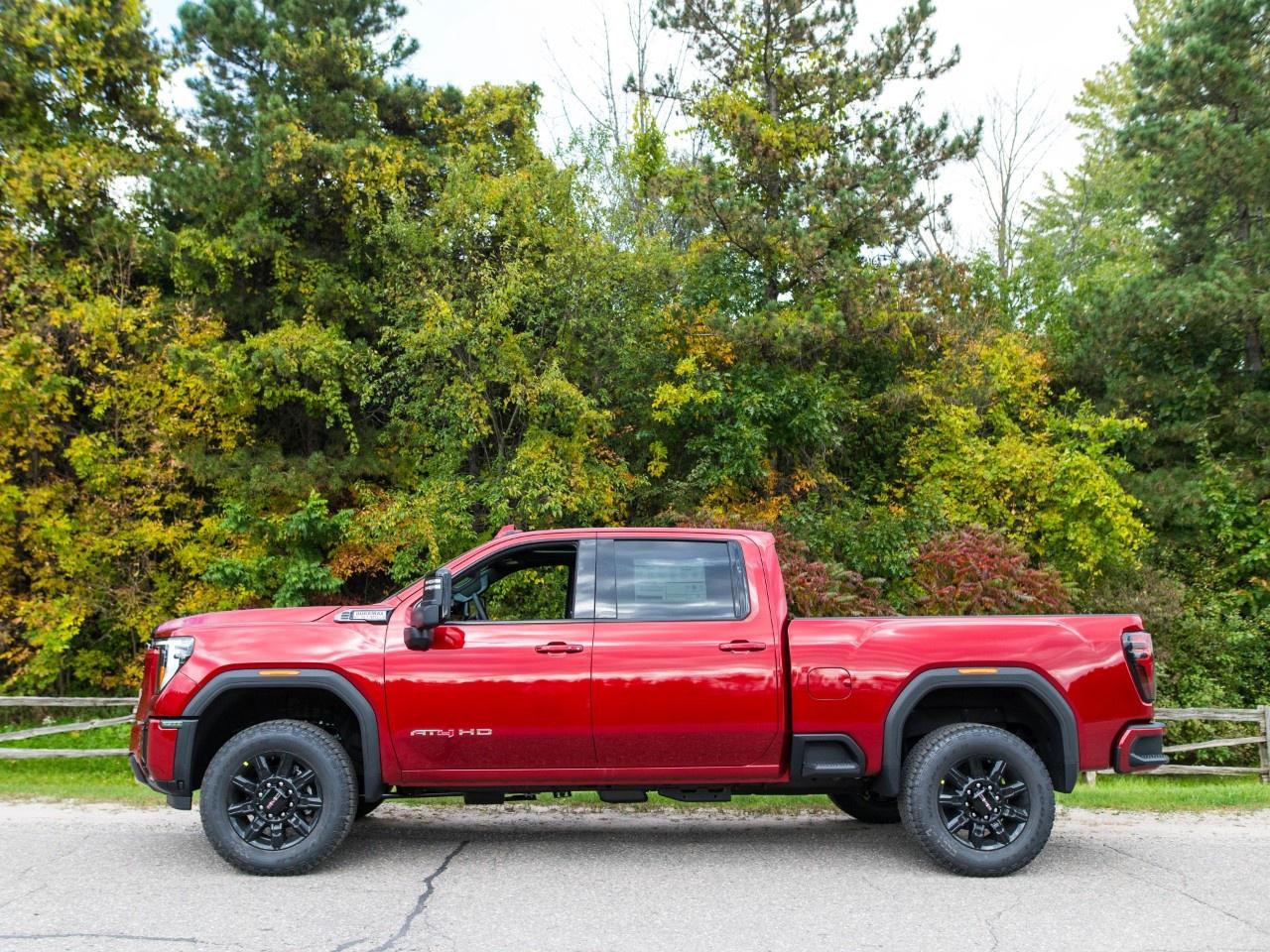2026 GMC SIERRA 2500HD Crew Cab Standard Box 4-Wheel Drive AT4 Photo