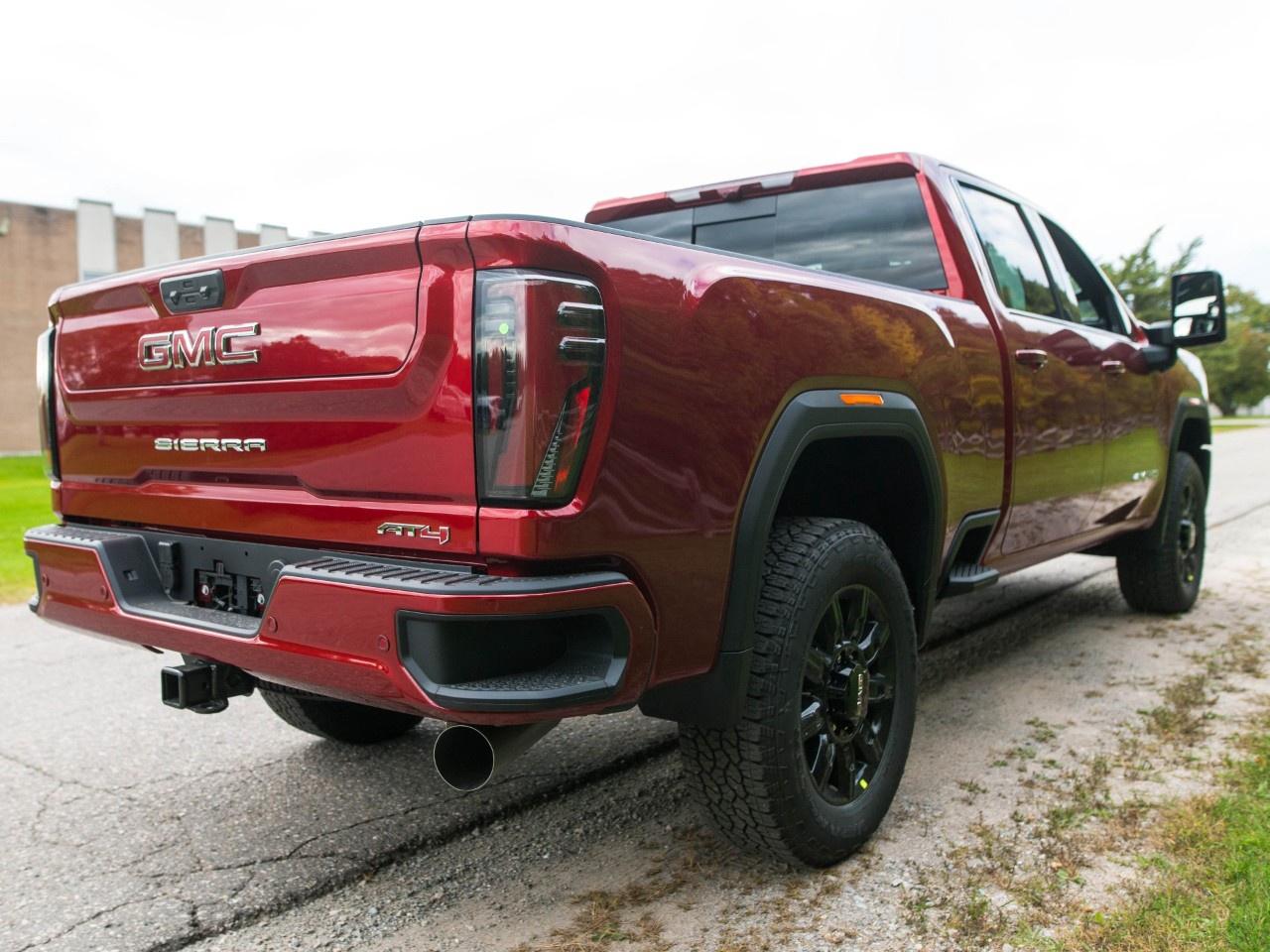 2026 GMC SIERRA 2500HD Crew Cab Standard Box 4-Wheel Drive AT4 Photo