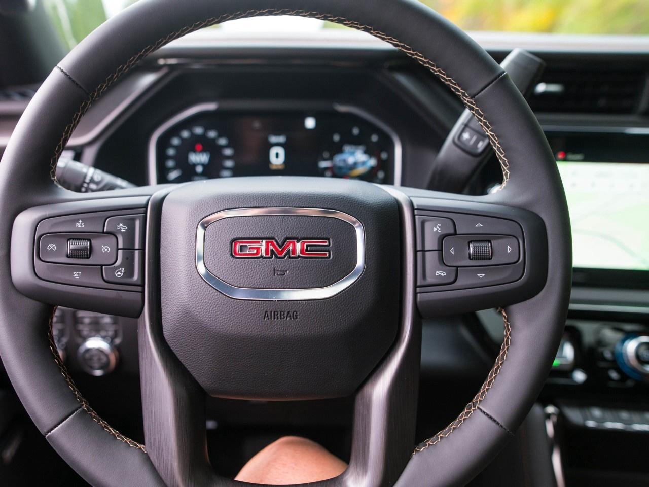 2026 GMC SIERRA 2500HD Crew Cab Standard Box 4-Wheel Drive AT4 Photo