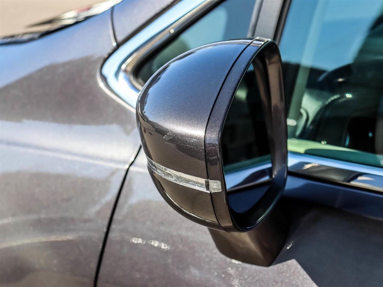 2022 Chrysler Pacifica Touring L FWD Photo