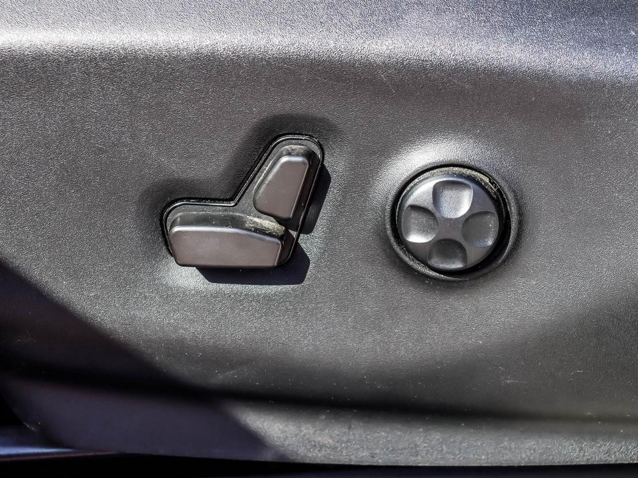 2022 Chrysler Pacifica Touring L FWD Photo