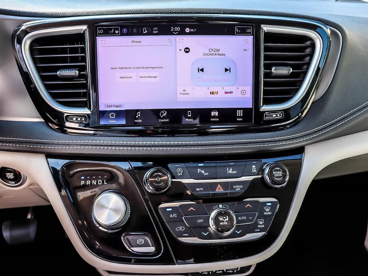 2022 Chrysler Pacifica Touring L FWD Photo