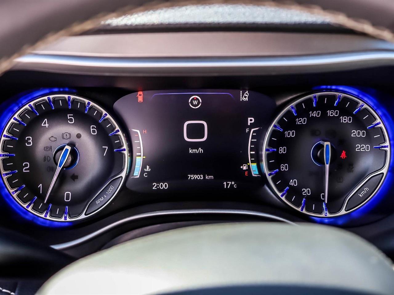 2022 Chrysler Pacifica Touring L FWD Photo