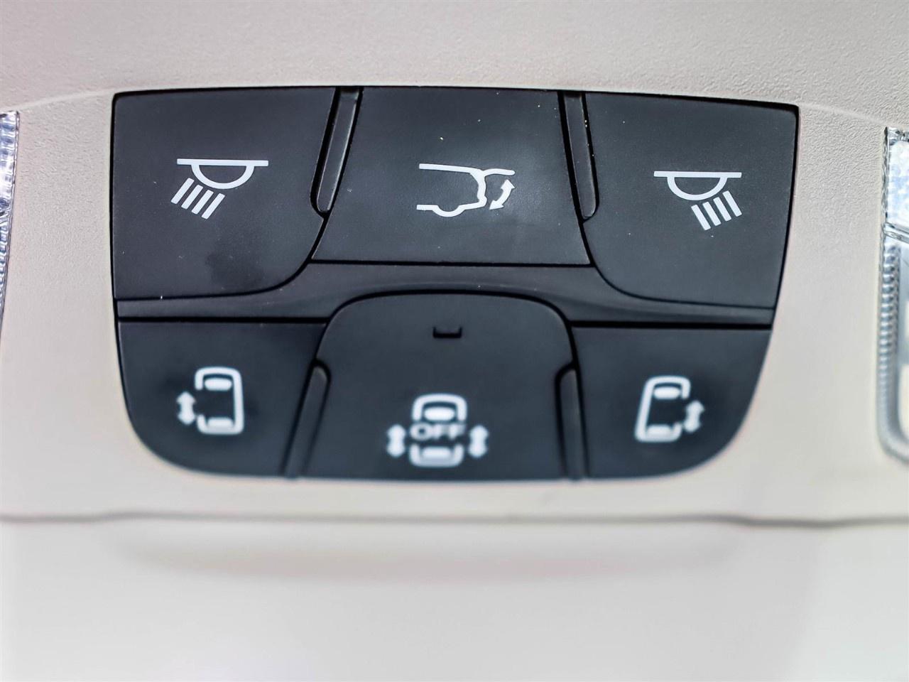 2022 Chrysler Pacifica Touring L FWD Photo