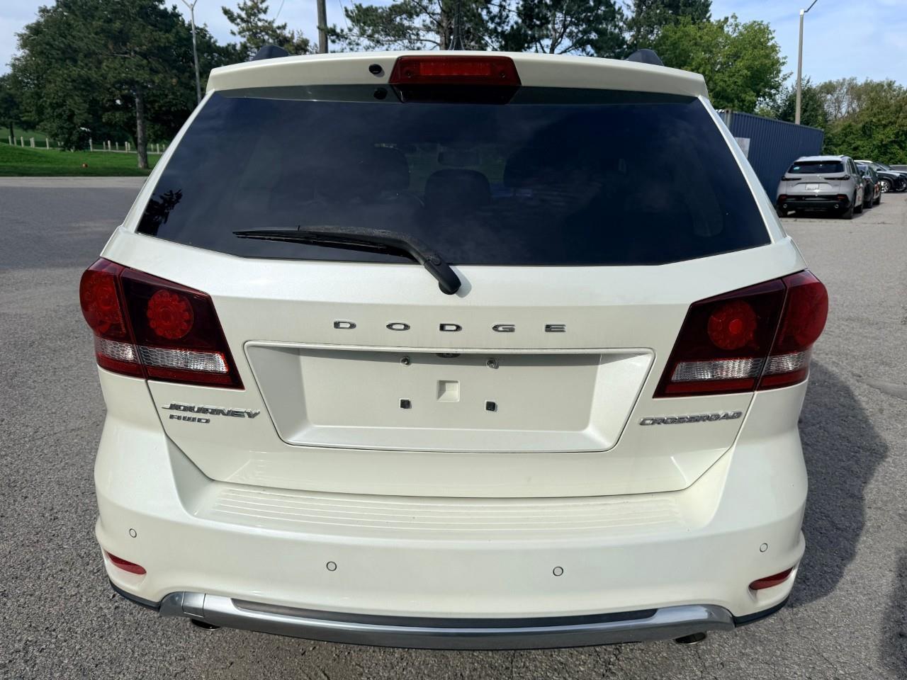 2017 Dodge Journey Crossroad 4dr All-Wheel Drive Photo4