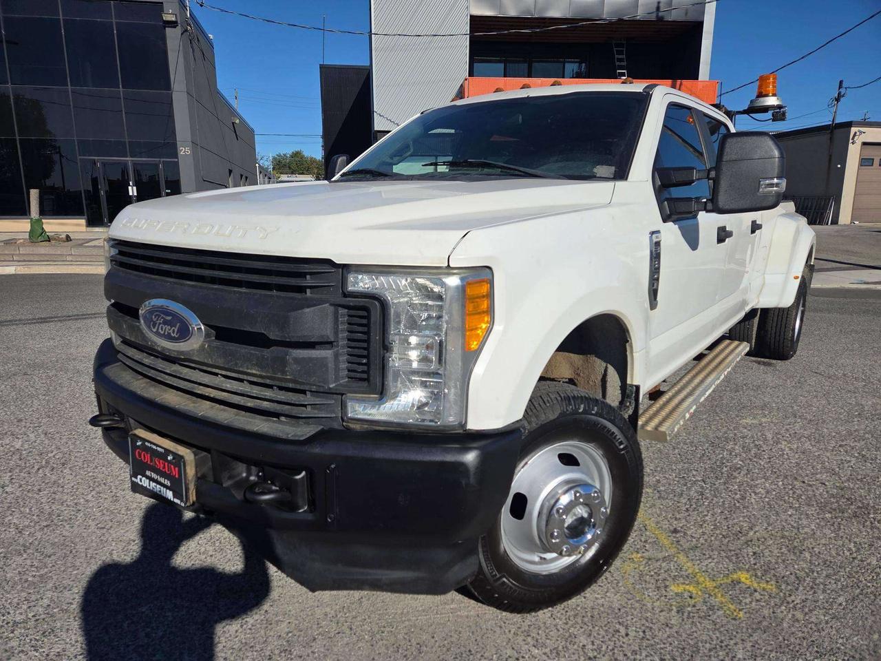 2017 Ford F-350 4WD DUALLY **CREW CAB-TOMMY LIFT GATE-1 OWNER** Photo