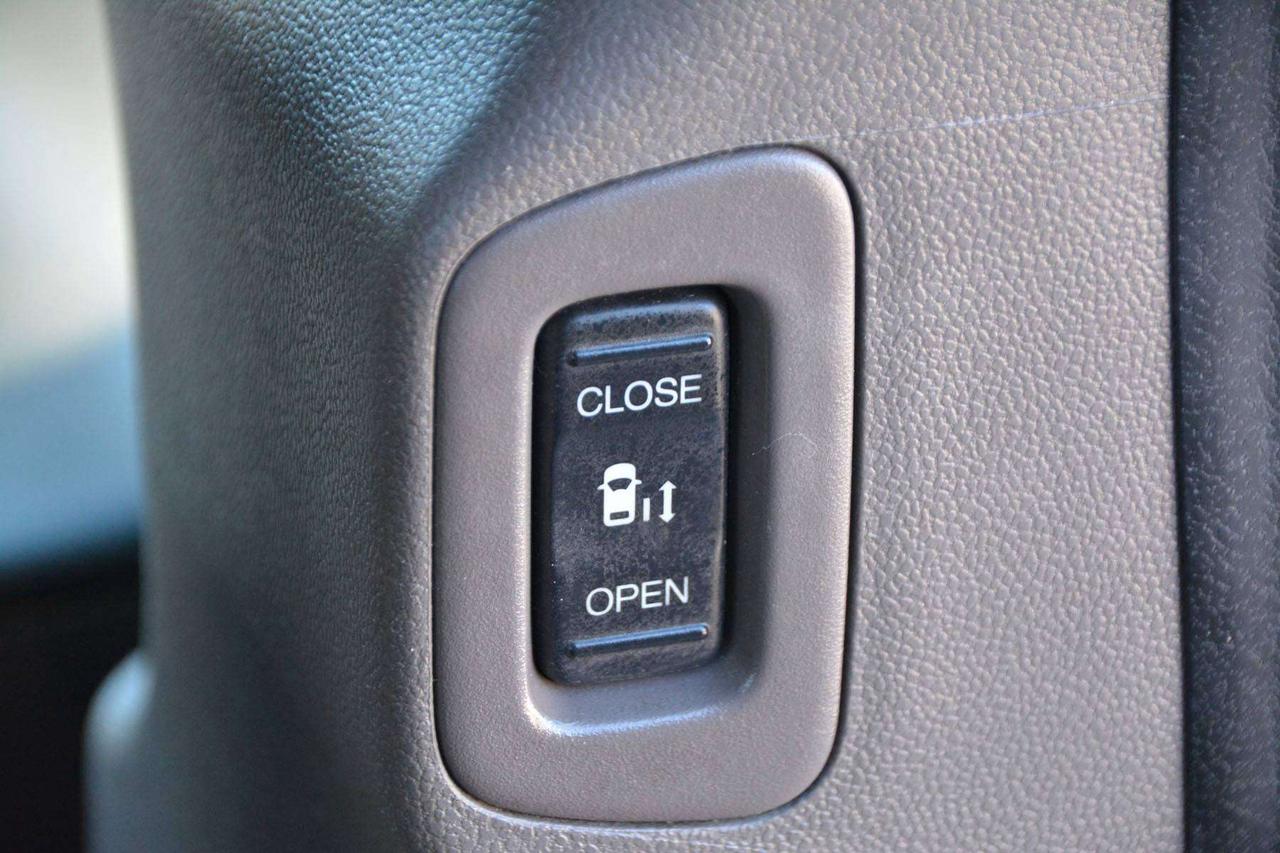 2016 Honda Odyssey EX-L Photo