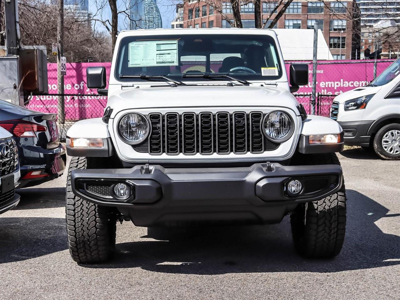 2026 Jeep Gladiator NightHawk 4x4 Photo