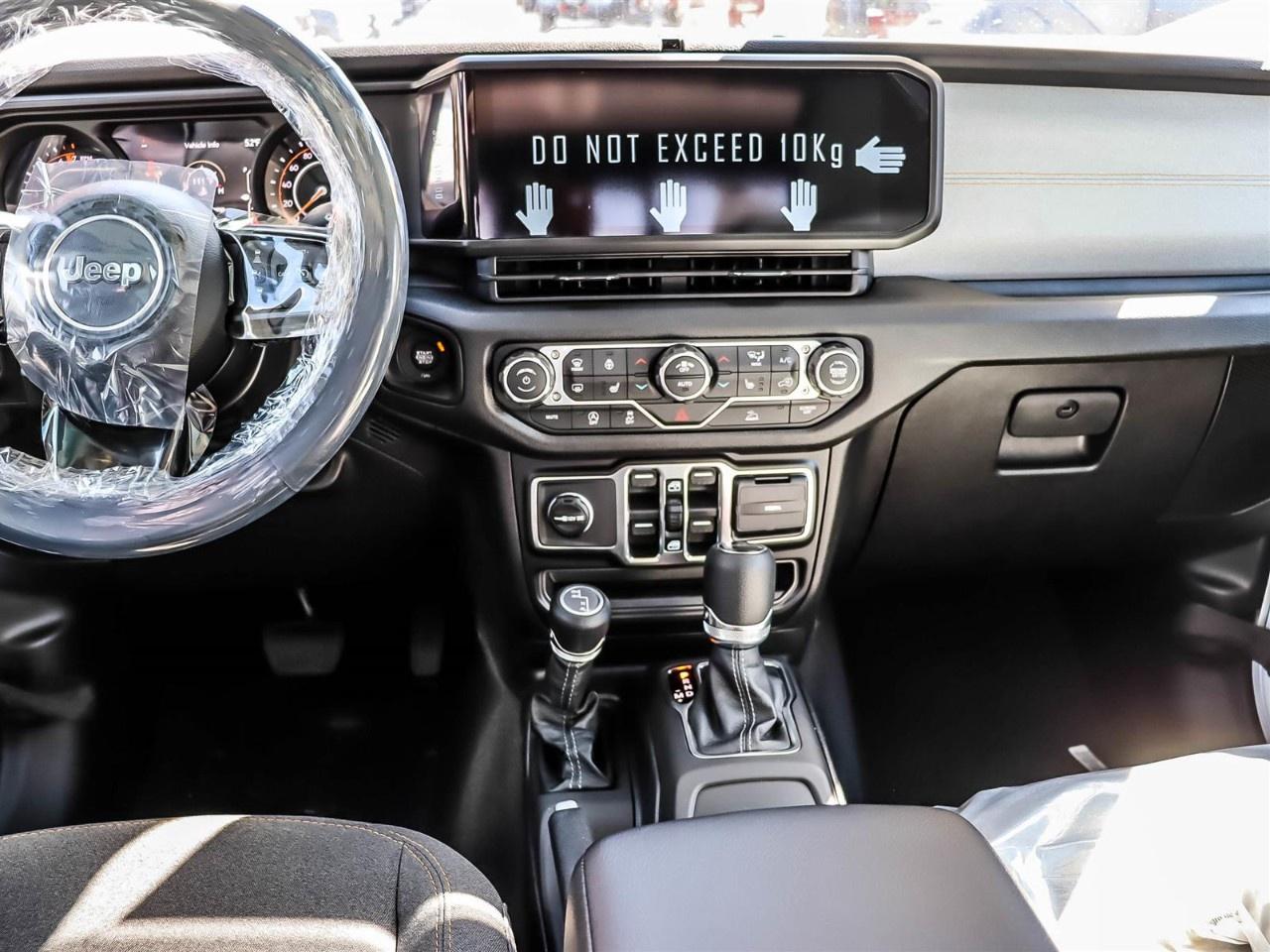2026 Jeep Gladiator NightHawk 4x4 Photo