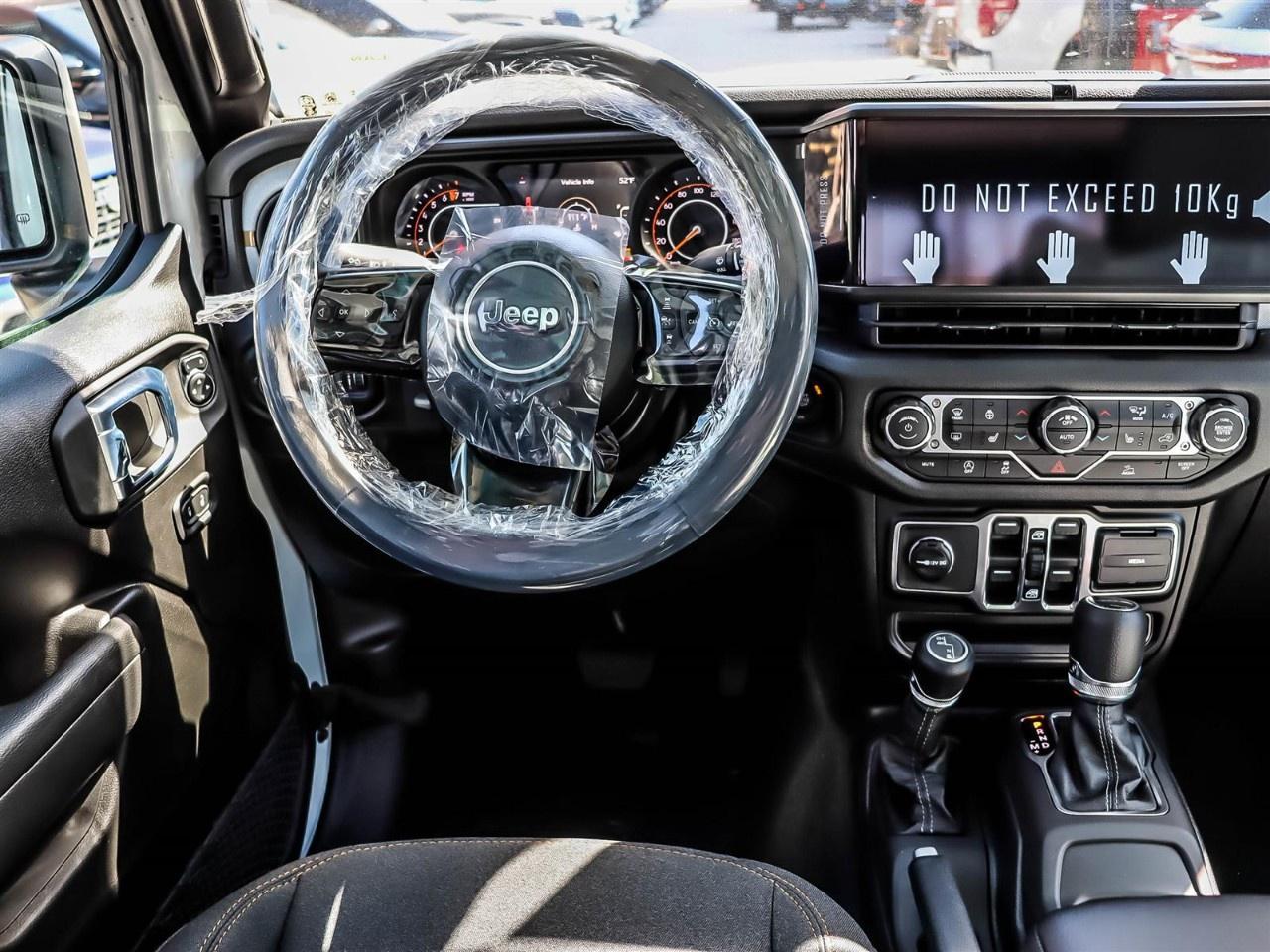 2026 Jeep Gladiator NightHawk 4x4 Photo