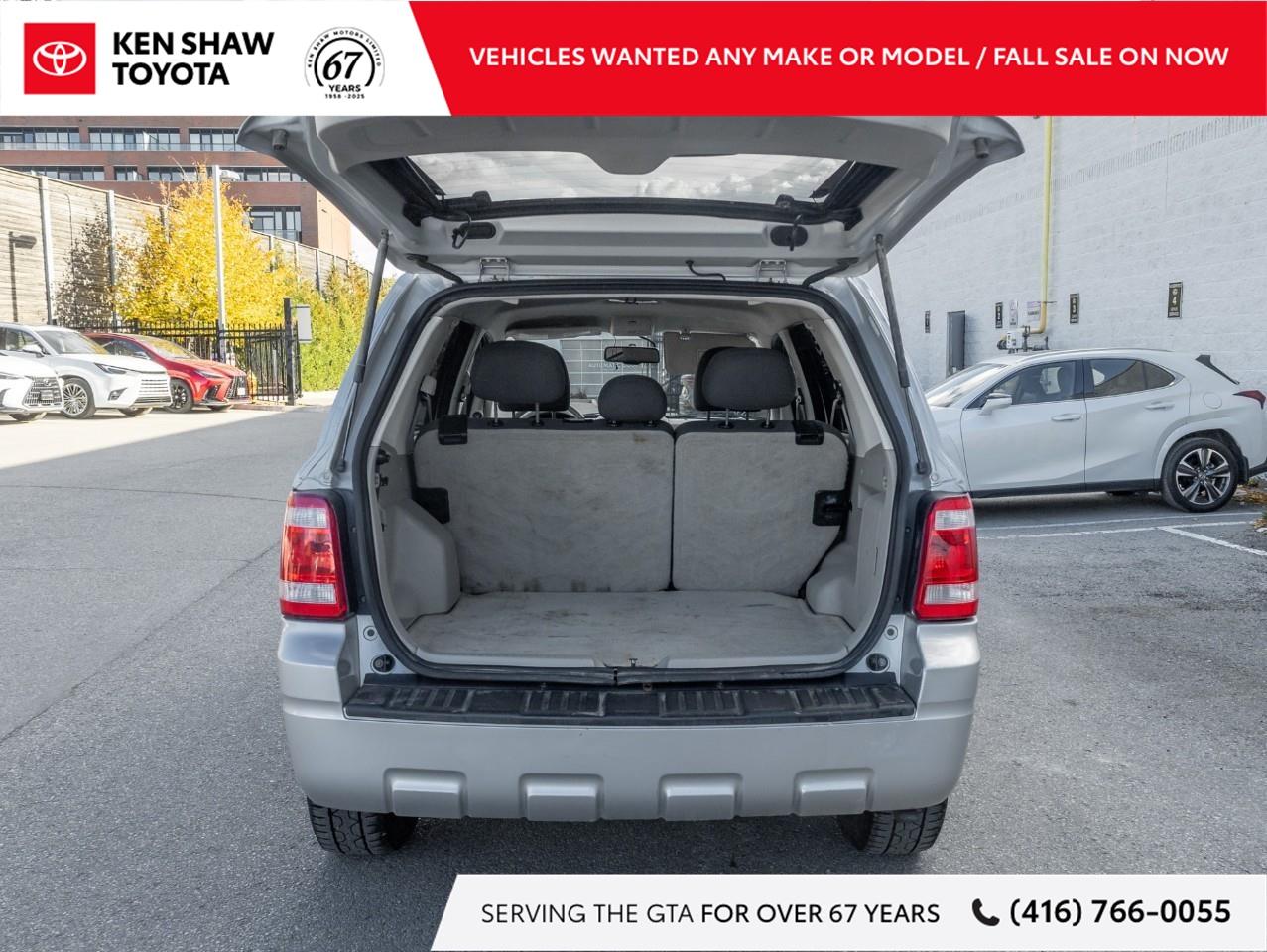 2009 Ford Escape XLT Automatic 3.0L 4dr 4x4 Photo