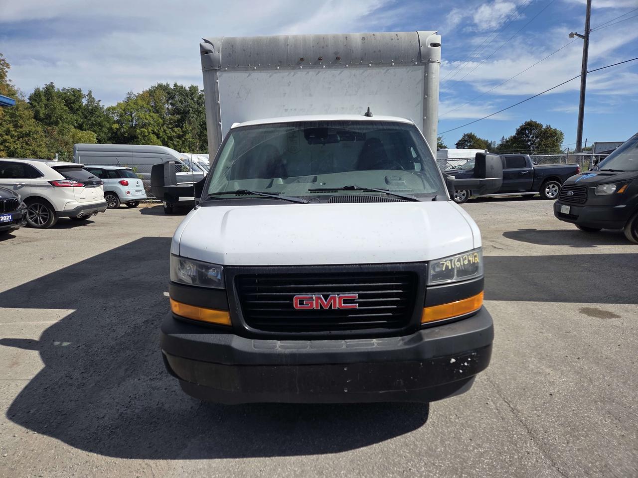 2019 GMC Savana G3500 - 16Ft Box - V8 Gas - 16CB-003698 Photo