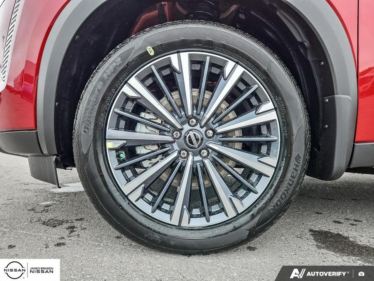 2026 Nissan Pathfinder Platinum 4WD Photo