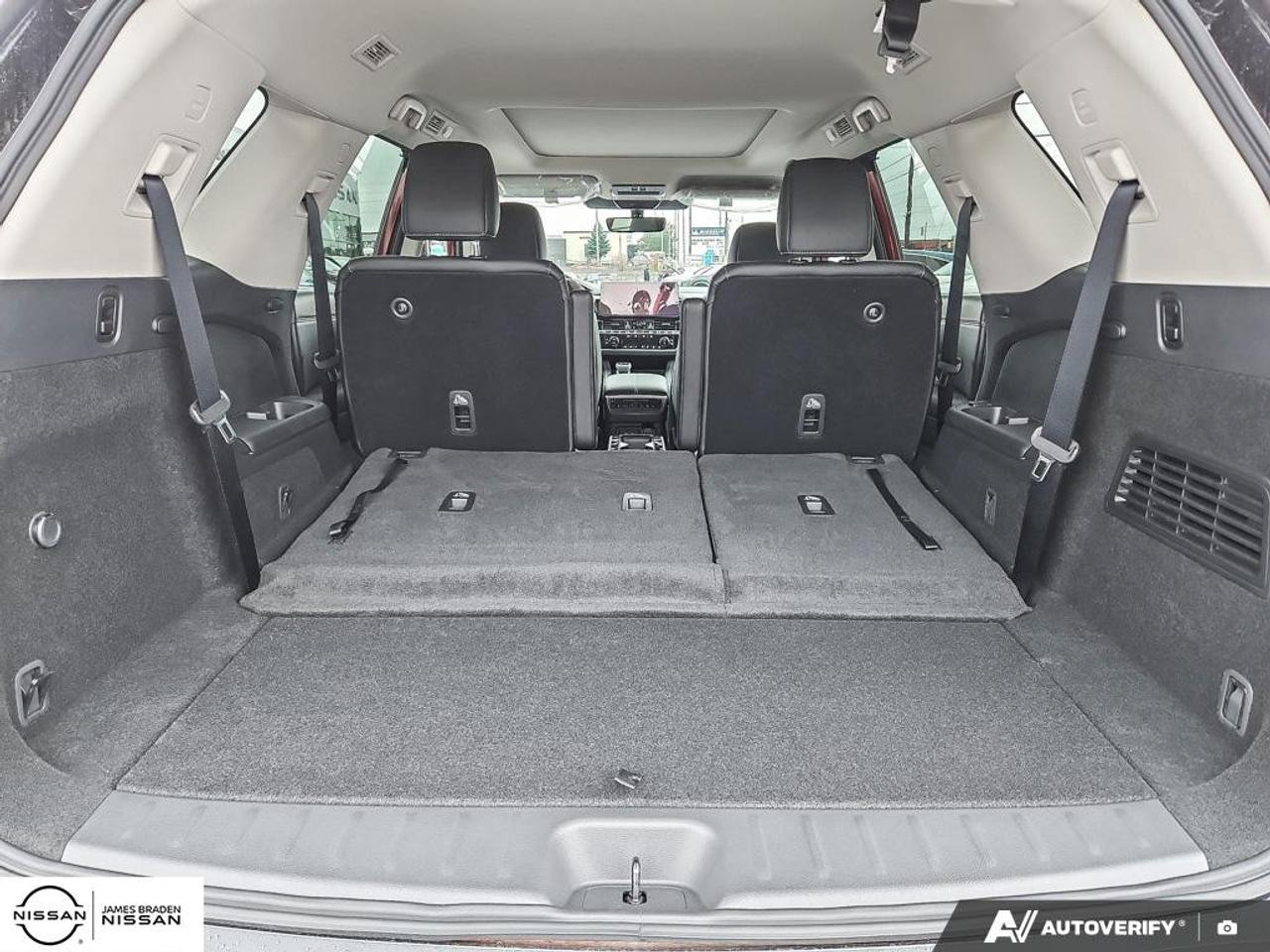 2026 Nissan Pathfinder Platinum 4WD Photo