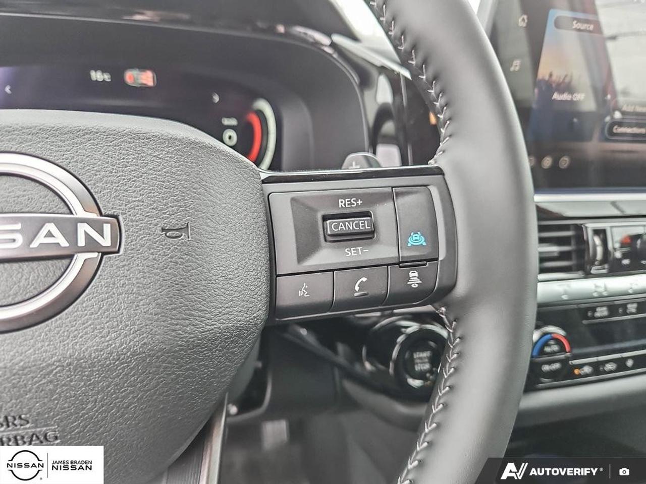 2026 Nissan Pathfinder Platinum 4WD Photo
