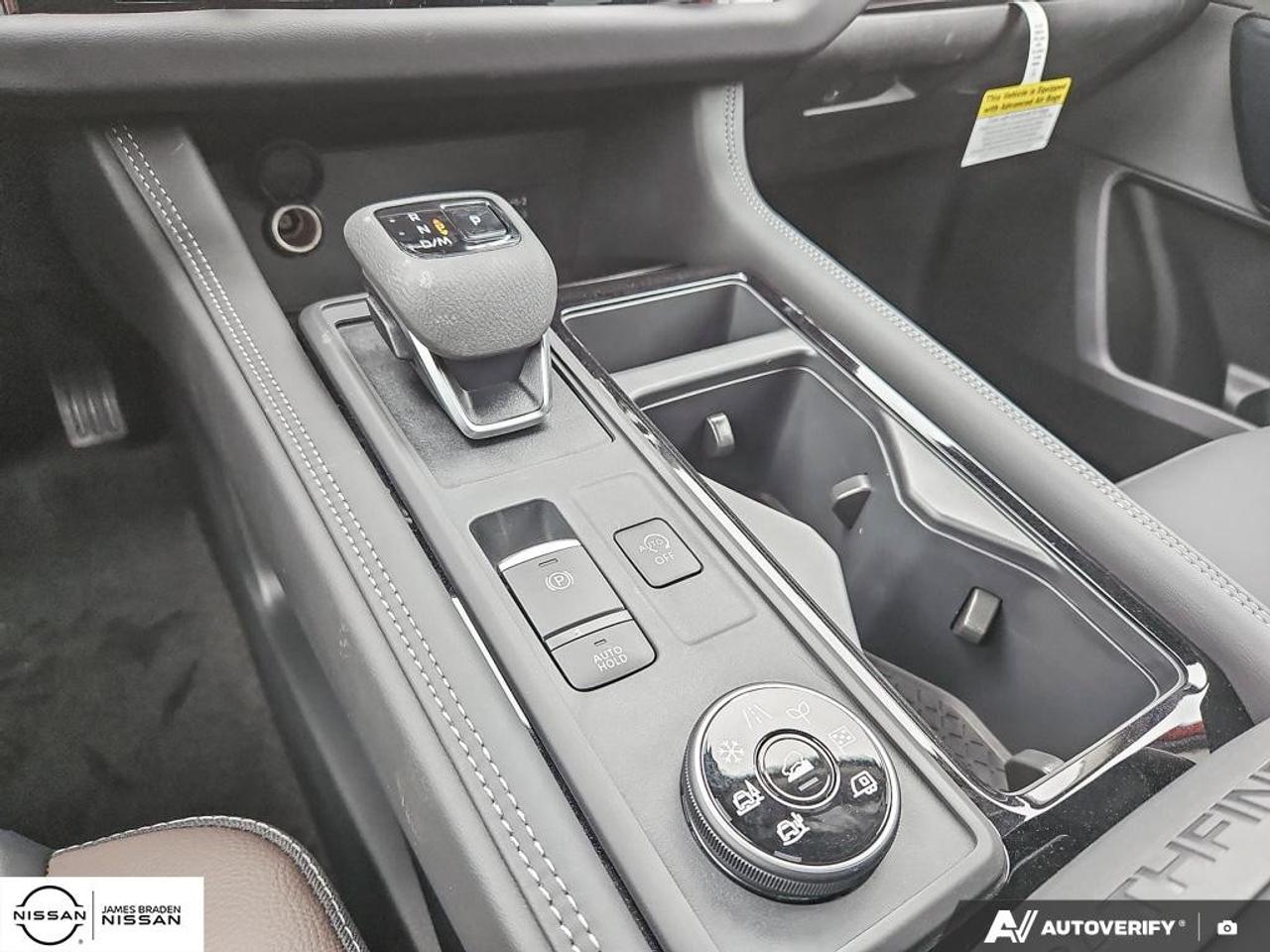 2026 Nissan Pathfinder Platinum 4WD Photo