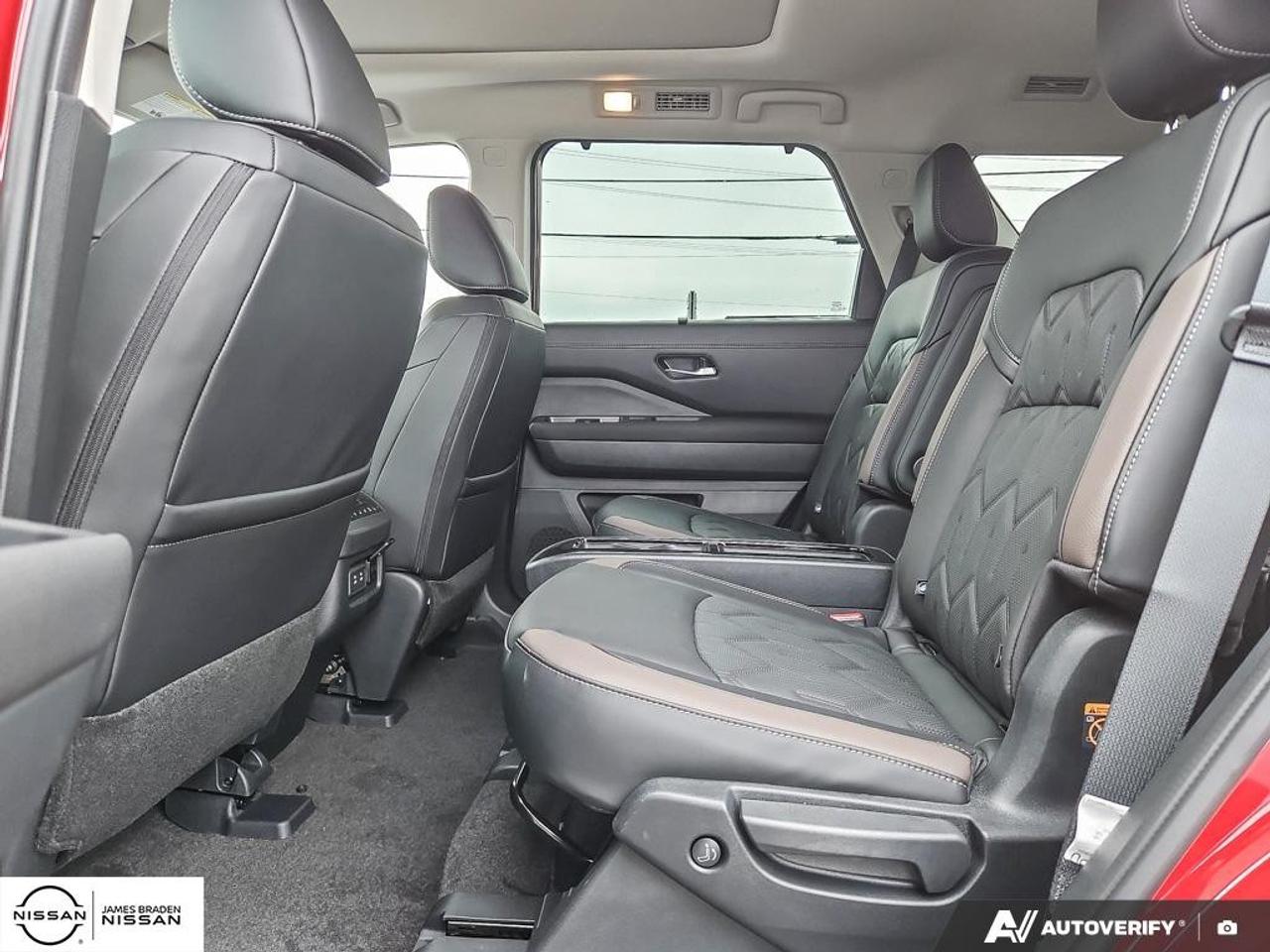 2026 Nissan Pathfinder Platinum 4WD Photo