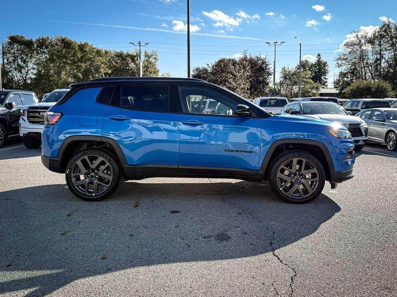 2026 Jeep Compass Limited   HEATED SEATING & STEERING WHEEL   ADAPTIVE CRUISE   REMOTE START   HANDS-FREE LIFTGATE Photo
