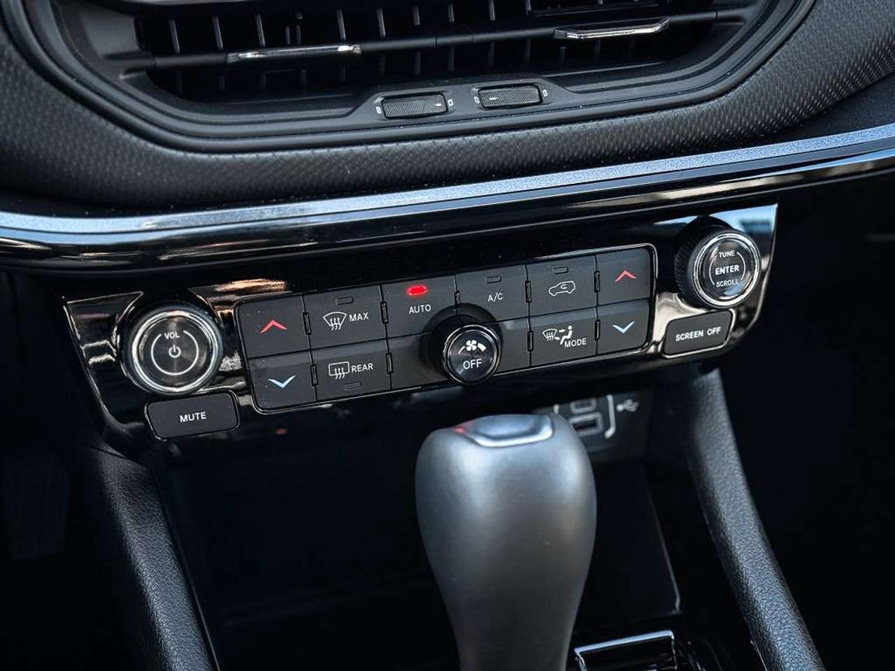 2026 Jeep Compass Limited   HEATED SEATING & STEERING WHEEL   ADAPTIVE CRUISE   REMOTE START   HANDS-FREE LIFTGATE Photo