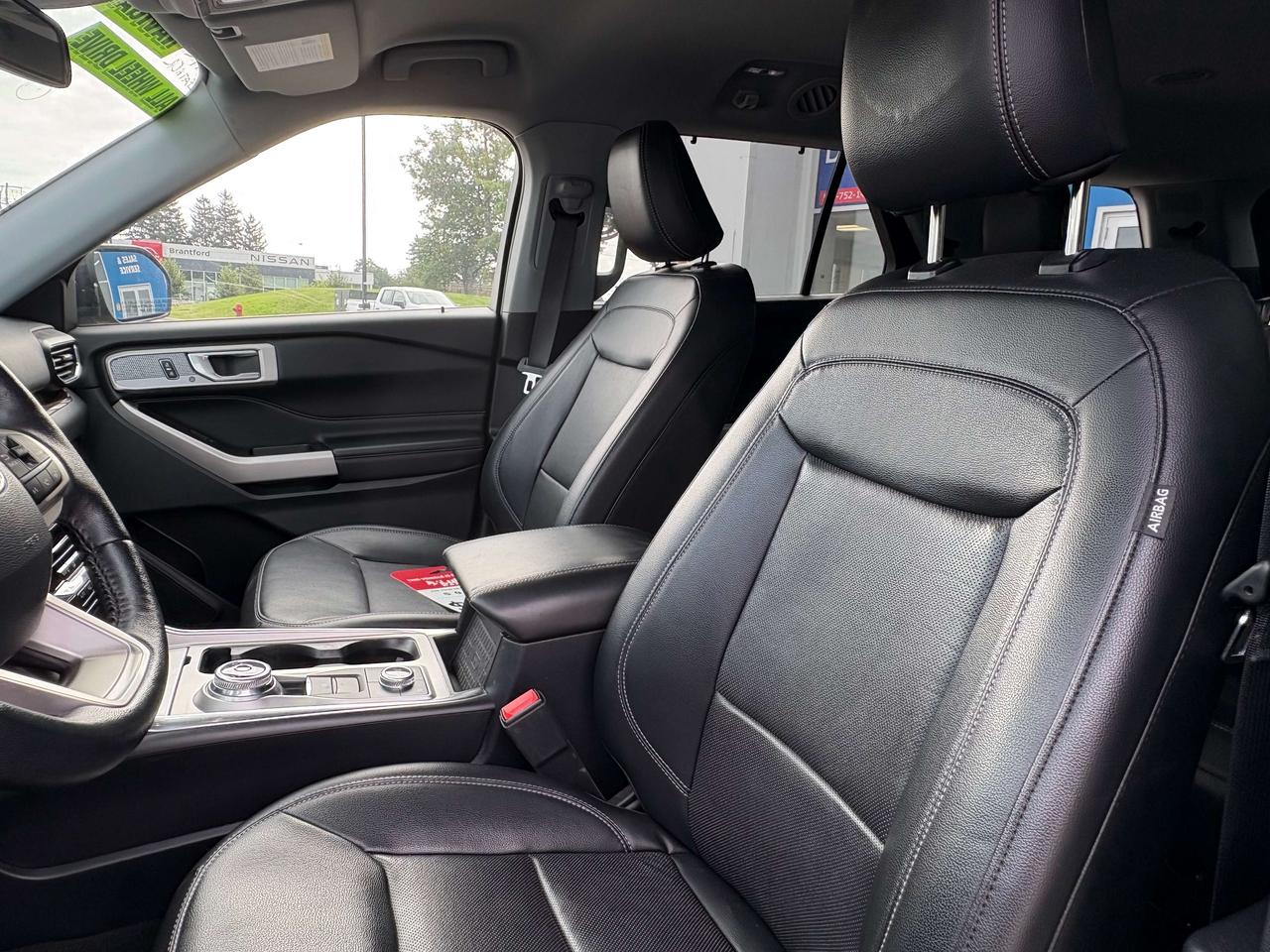 2021 Ford Explorer Limited 4WD   Leather   NAV   Clean Carfax Photo