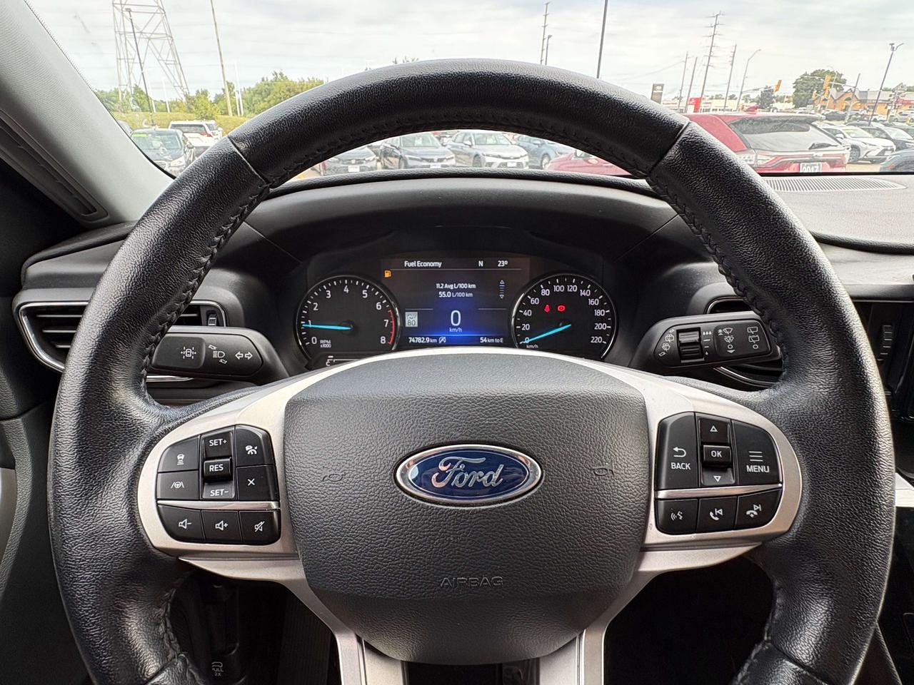 2021 Ford Explorer Limited 4WD   Leather   NAV   Clean Carfax Photo