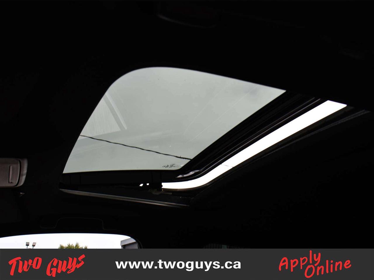 2023 Honda Civic SI Sunroof Back Up Camera Photo