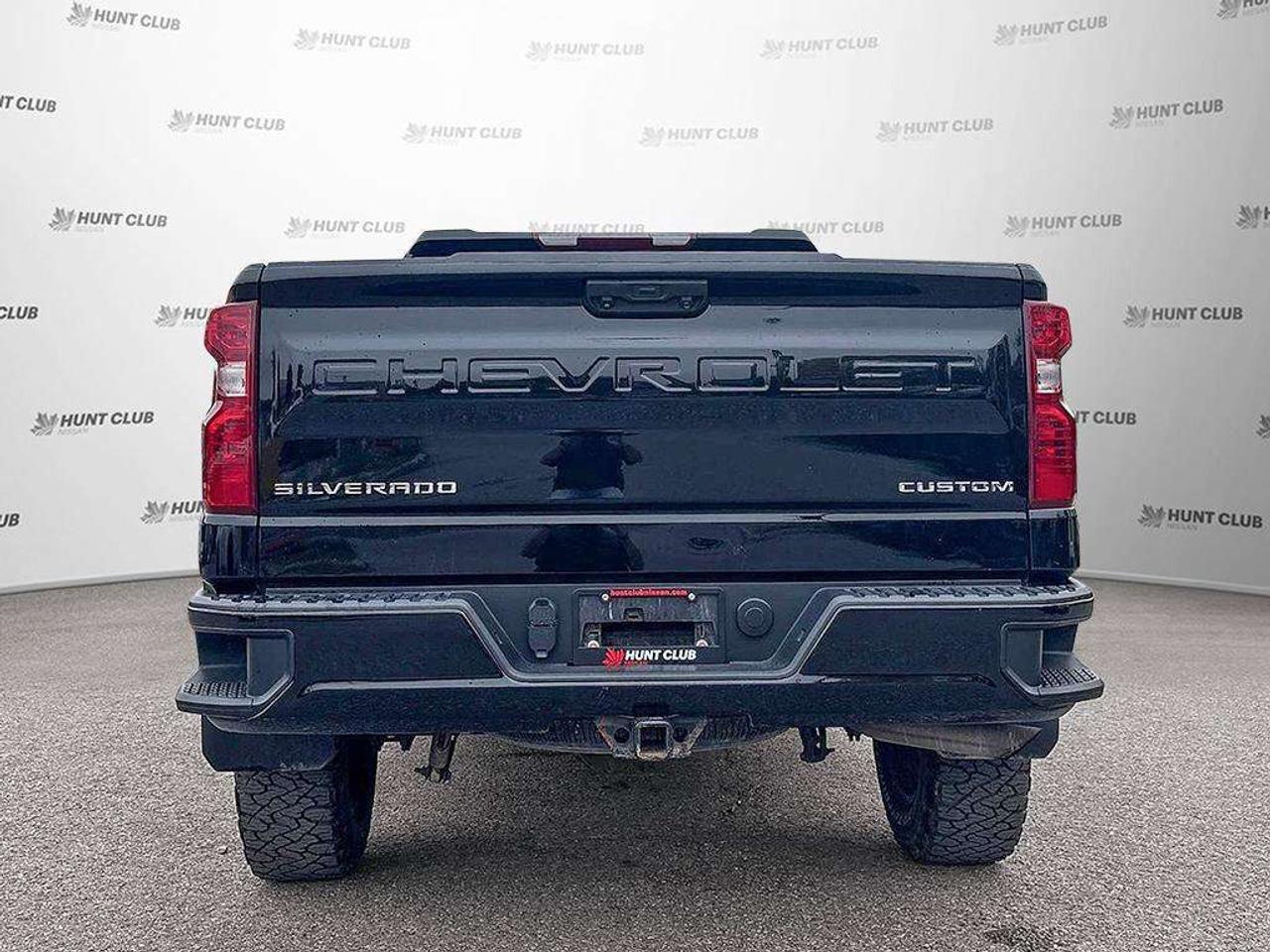 2022 Chevrolet Silverado 1500 Custom Trail Boss Photo