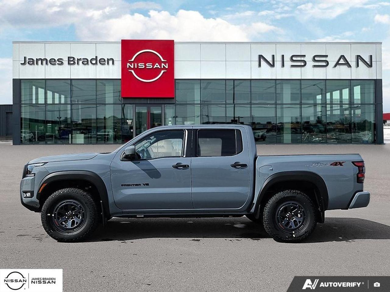 2027 Nissan Frontier Crew Cab 4x4 PRO-4X Photo2