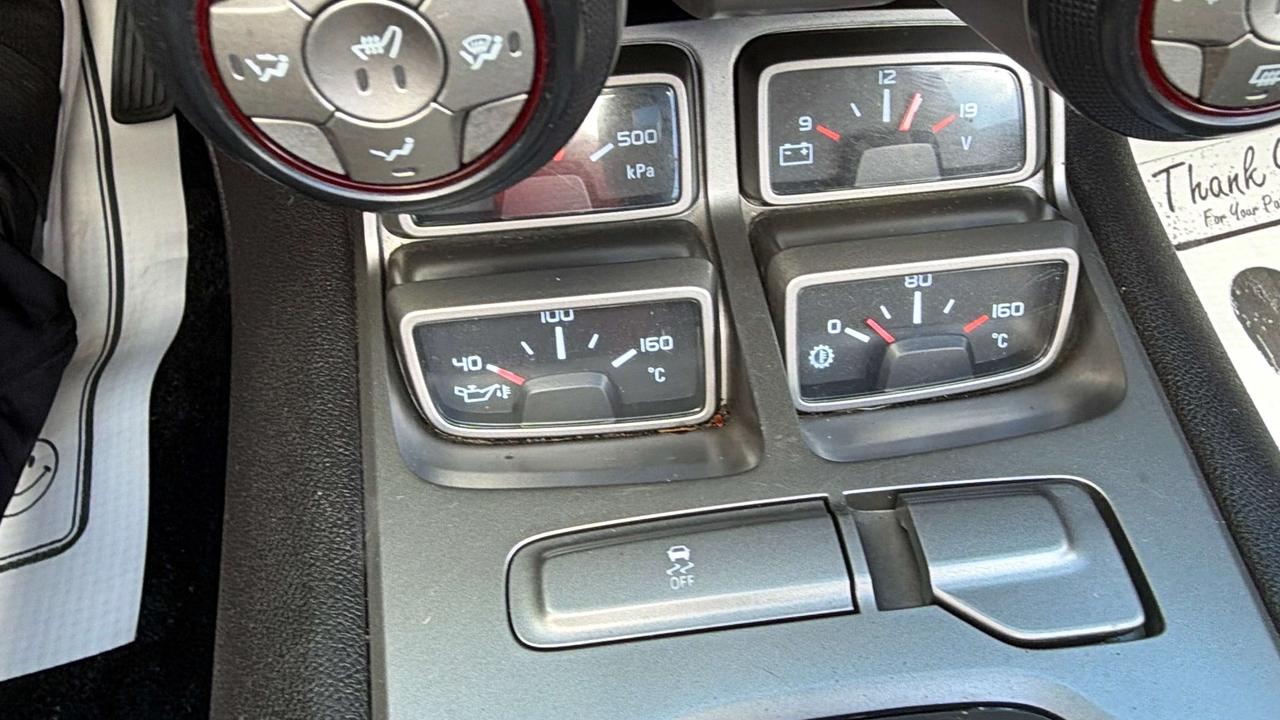 2013 Chevrolet Camaro 2SS 6.2L/LEATHER/AUTO/CALL PICTON 613-476-2188 Photo