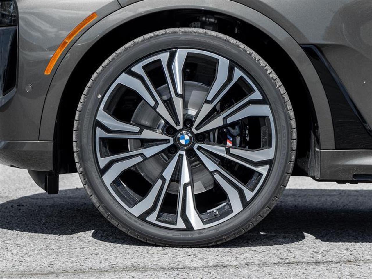 2027 BMW X7 xDrive40i 4dr All-Wheel Drive Sports Activity Vehicle Photo