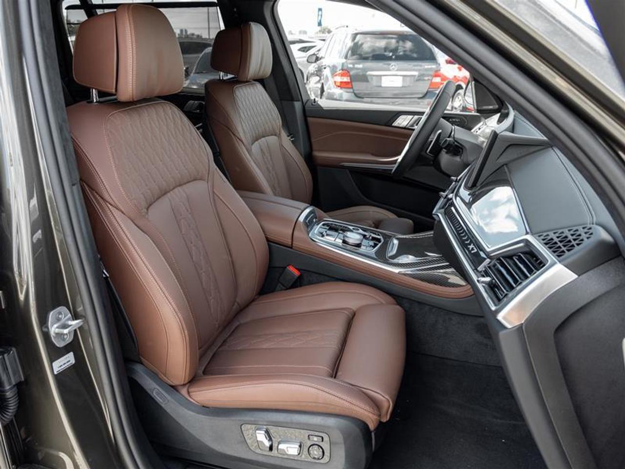 2027 BMW X7 xDrive40i 4dr All-Wheel Drive Sports Activity Vehicle Photo