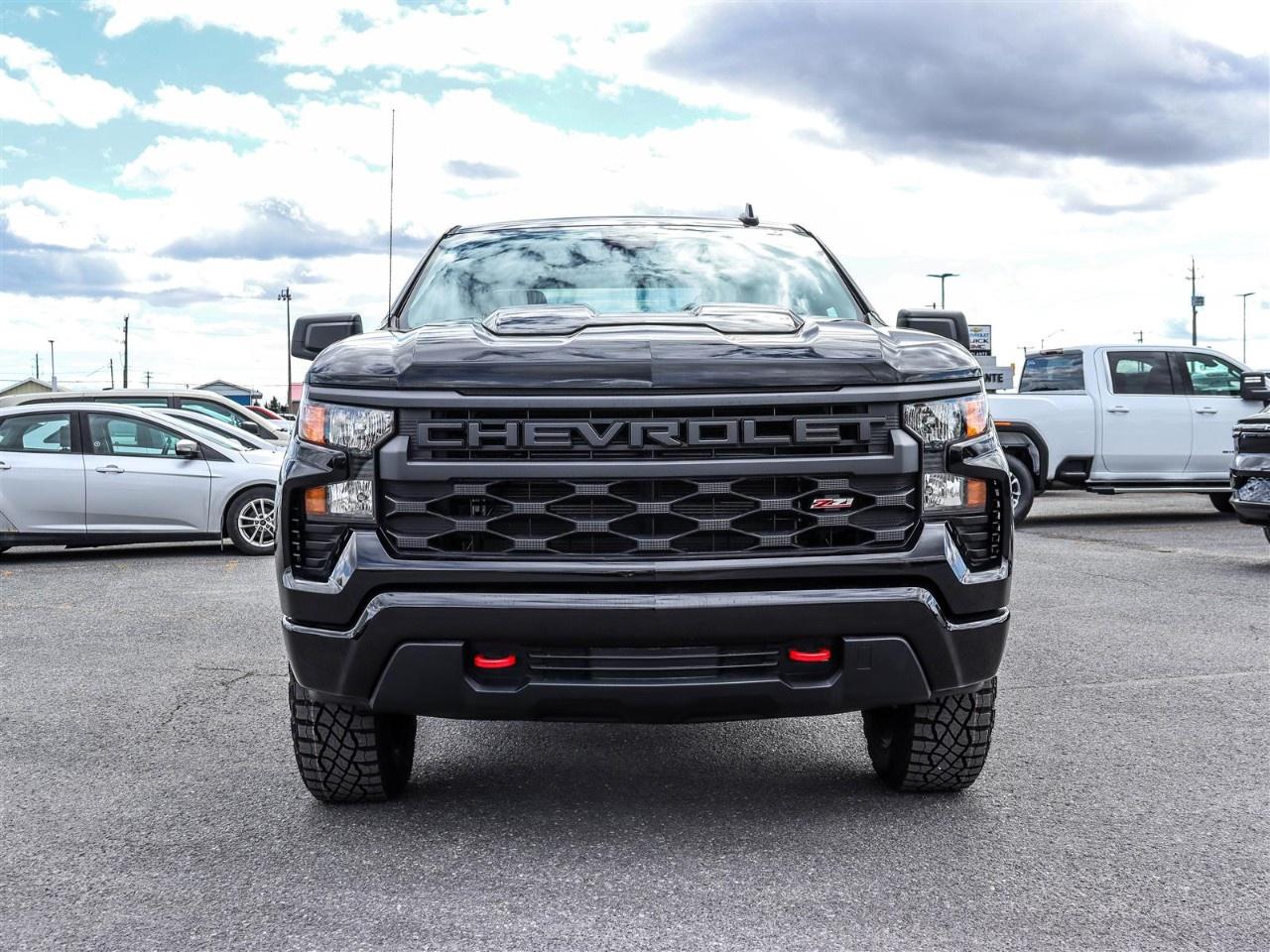 2026 Chevrolet Silverado 1500 Crew Cab Short Box 4-Wheel Drive Custom Trail Boss Photo1