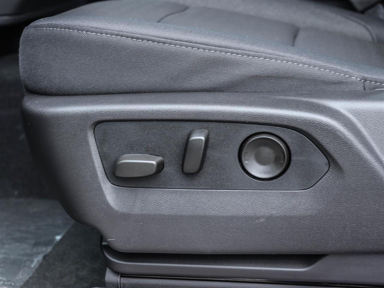 2026 Chevrolet Silverado 1500 Crew Cab Short Box 4-Wheel Drive Custom Trail Boss Photo