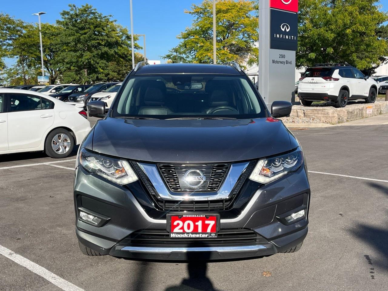 2017 Nissan Rogue  Photo1