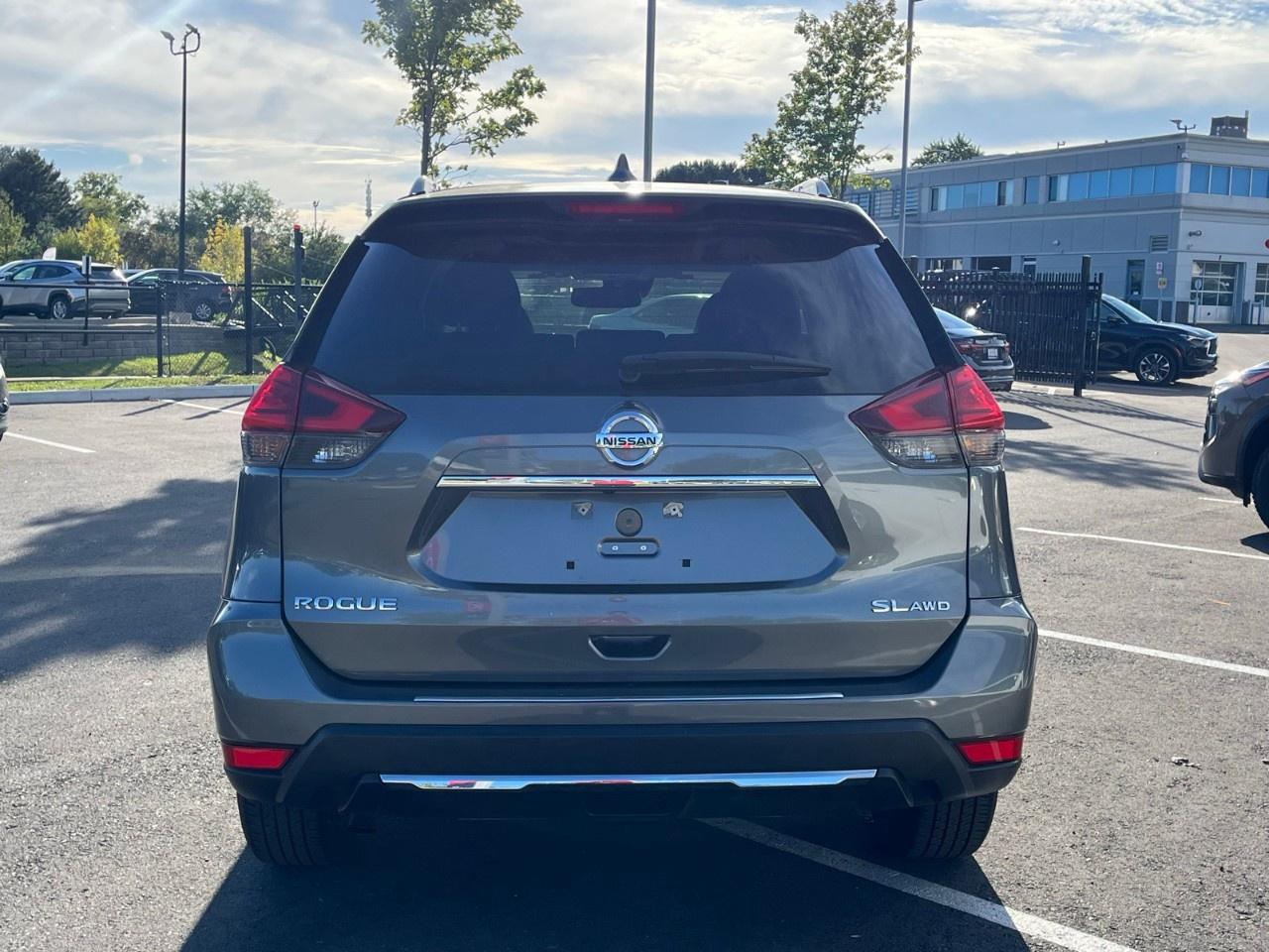 2017 Nissan Rogue  Photo