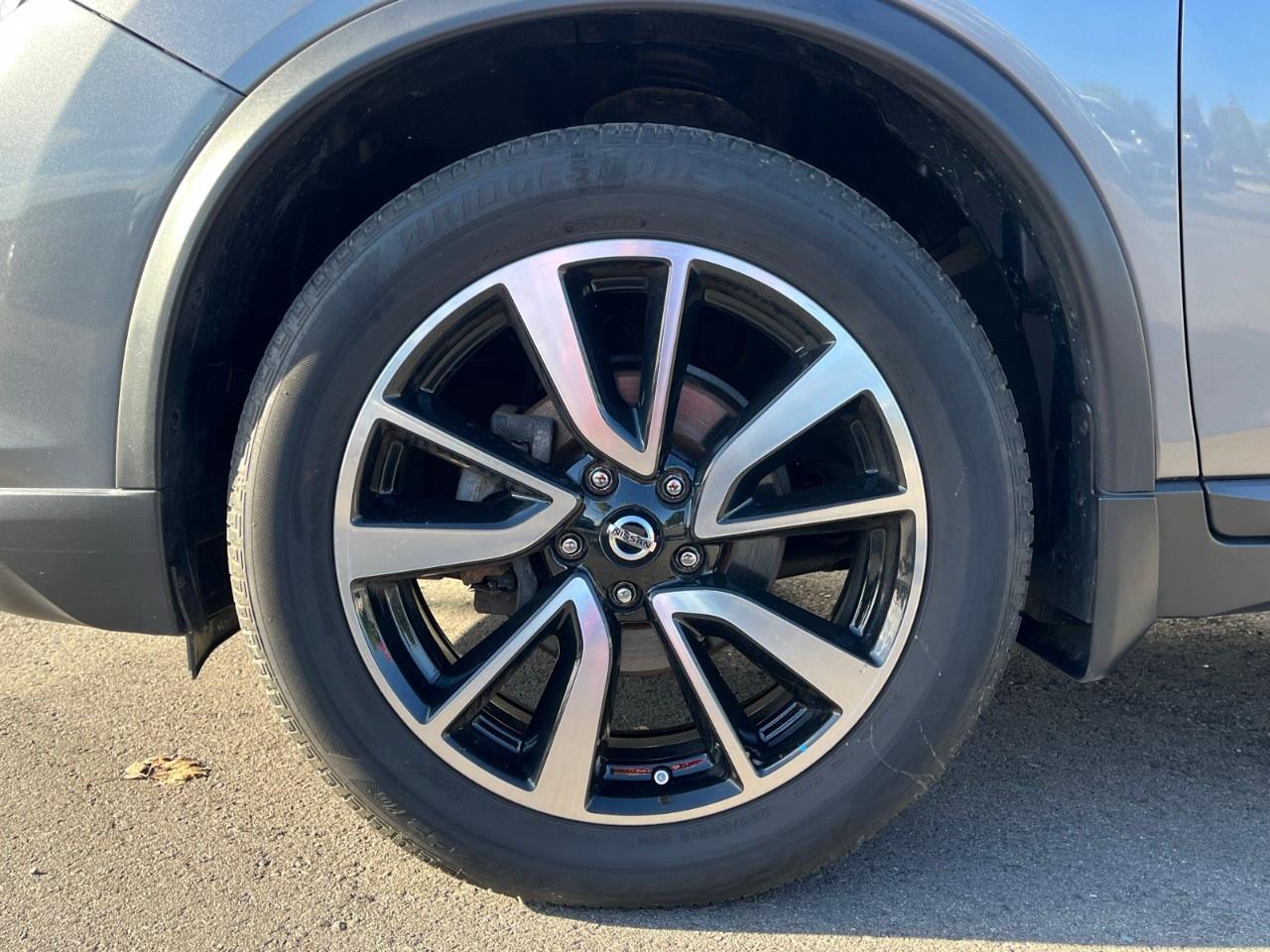 2017 Nissan Rogue  Photo