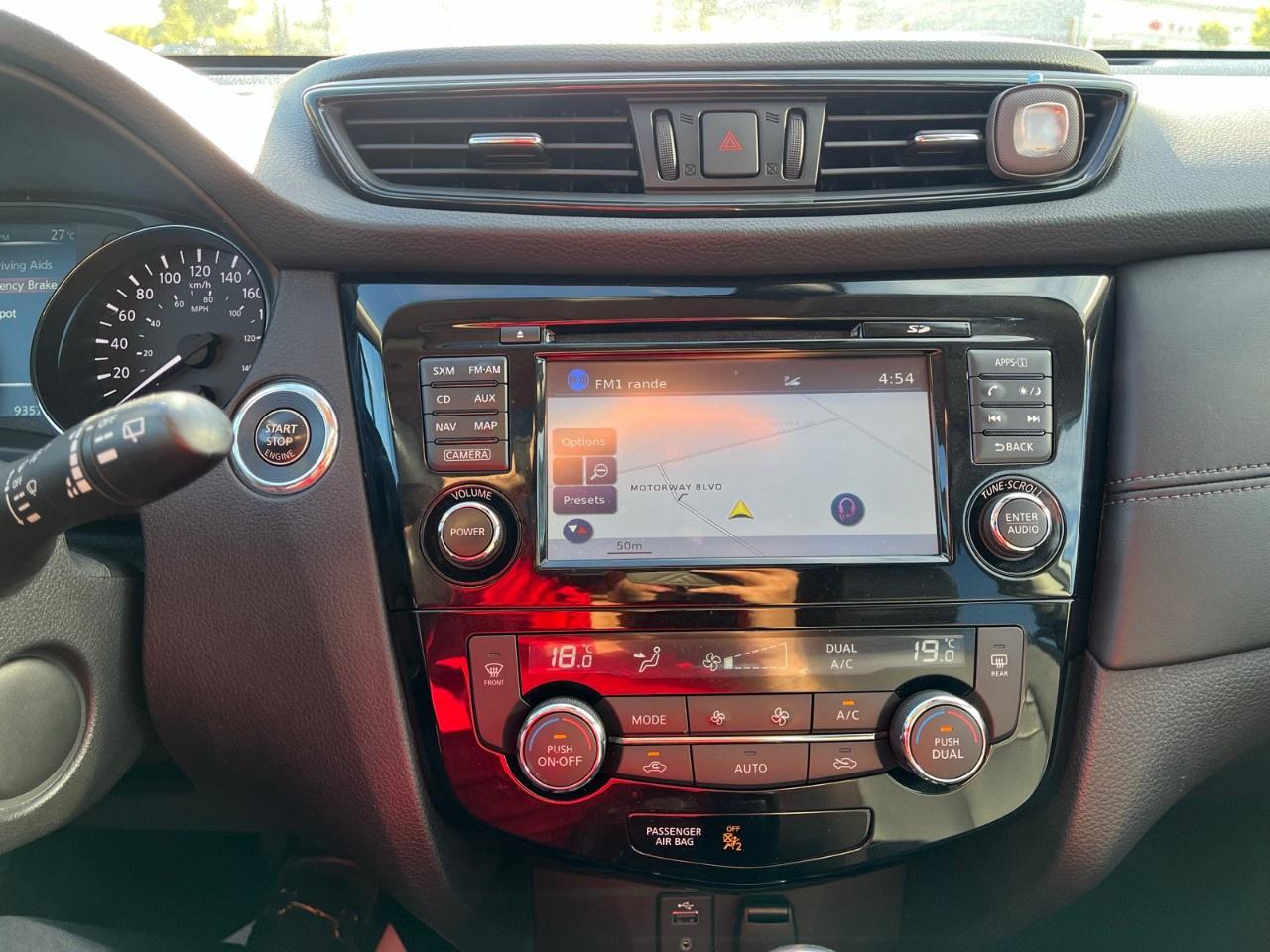 2017 Nissan Rogue  Photo