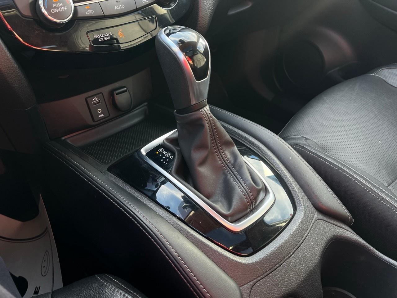 2017 Nissan Rogue  Photo