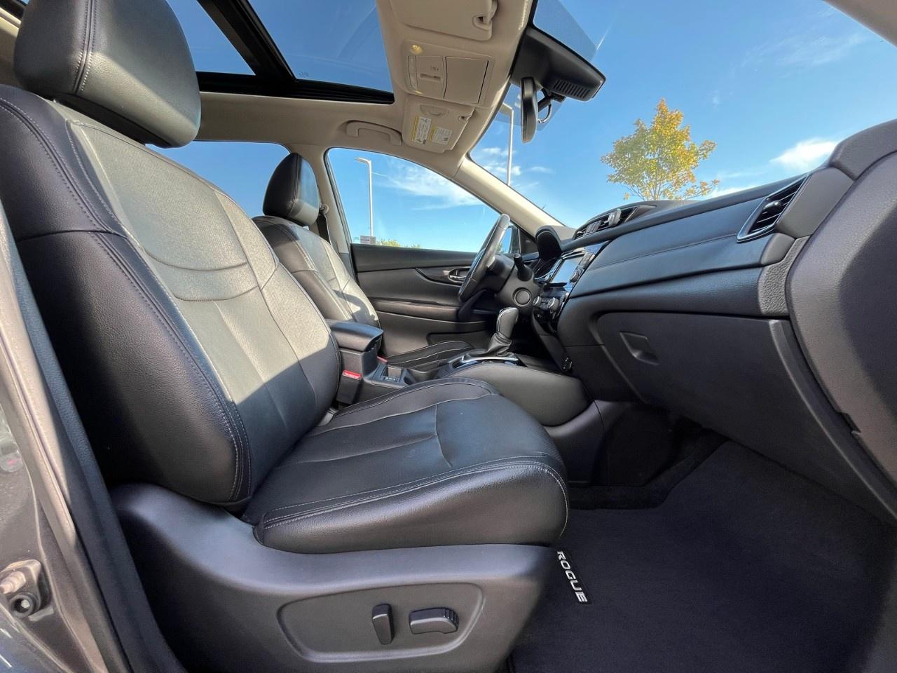 2017 Nissan Rogue  Photo