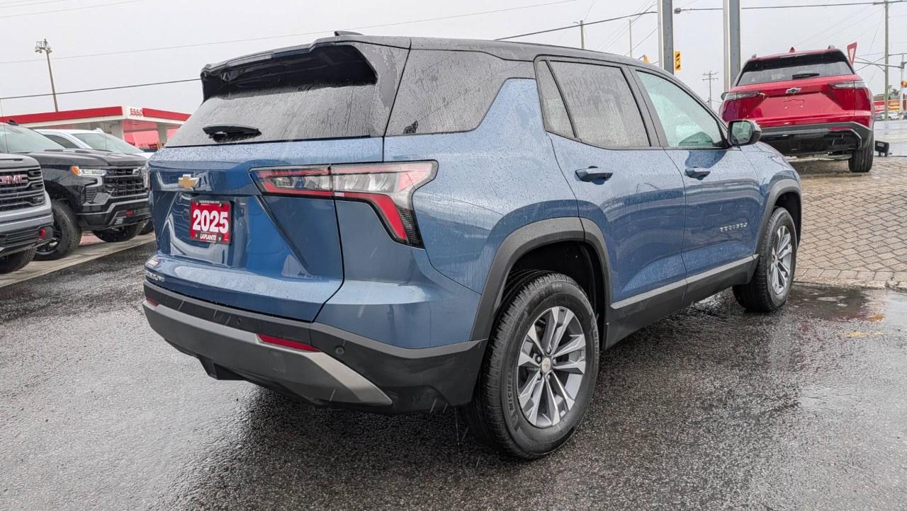 2025 Chevrolet Equinox AWD LT Photo2