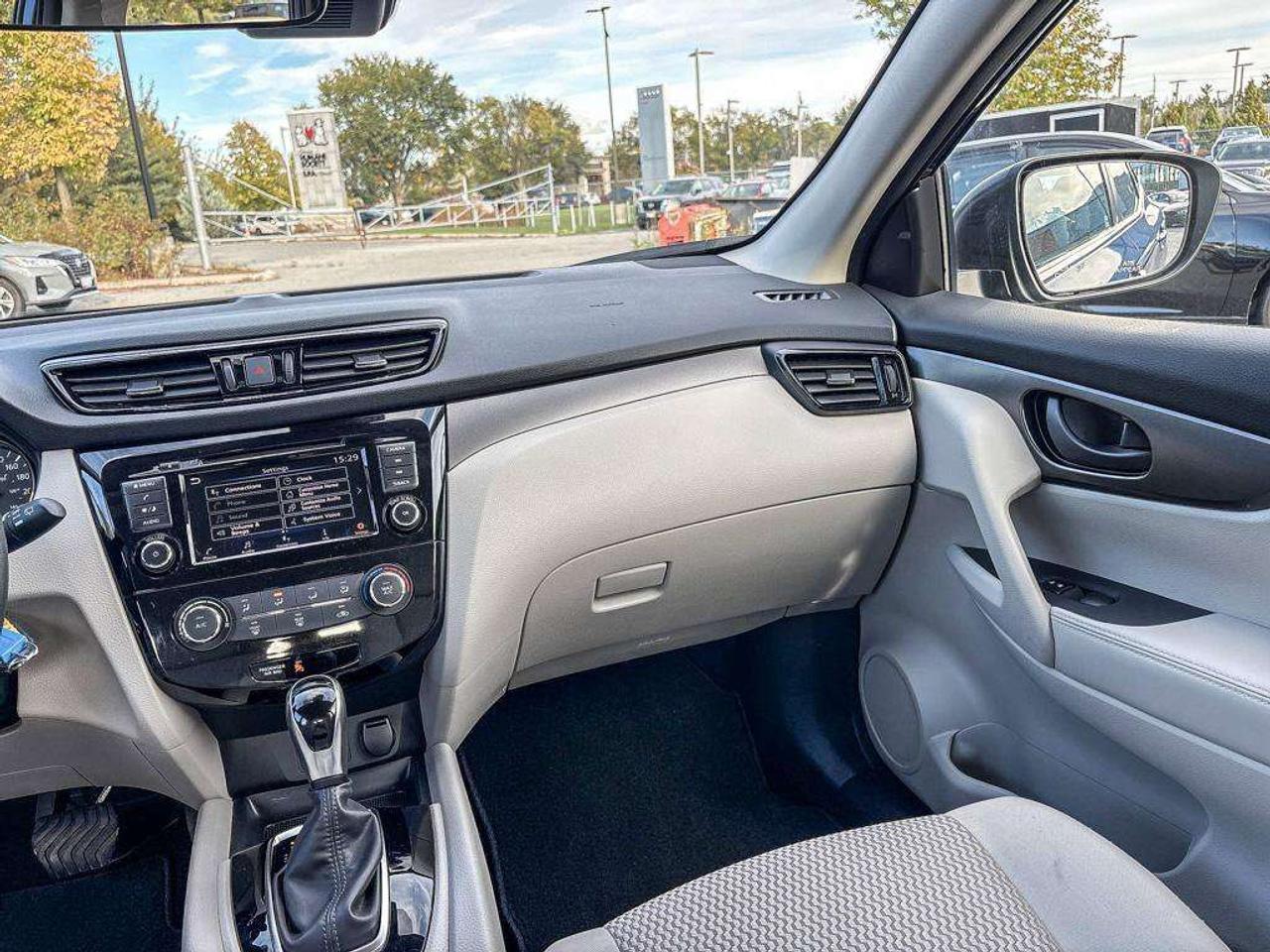 2023 Nissan Qashqai S AWD   Android Auto   Apple Car Play   Heated Seats Photo