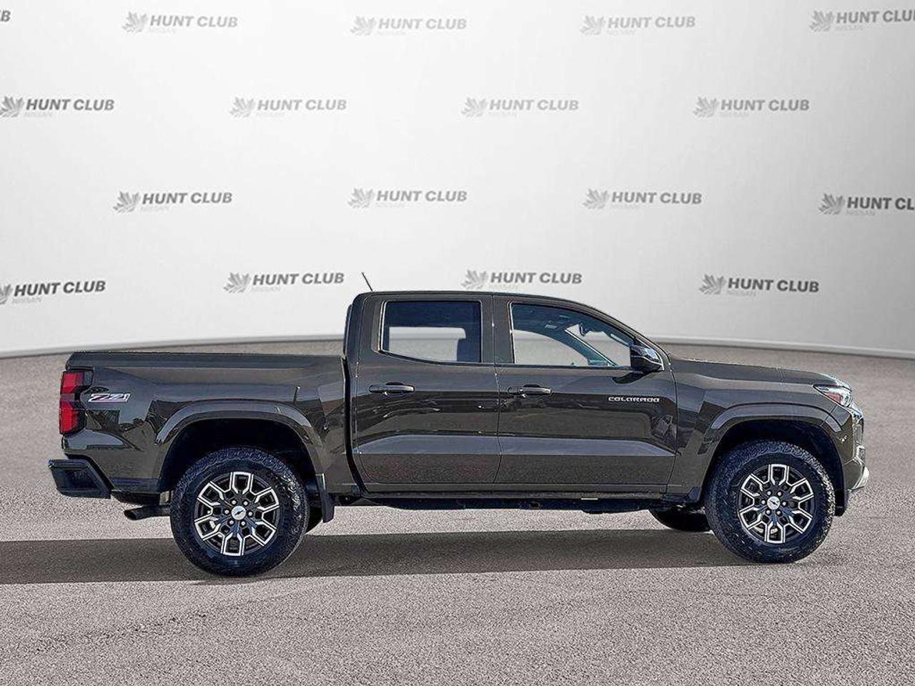 2023 Chevrolet Colorado 4WD Z71 Photo