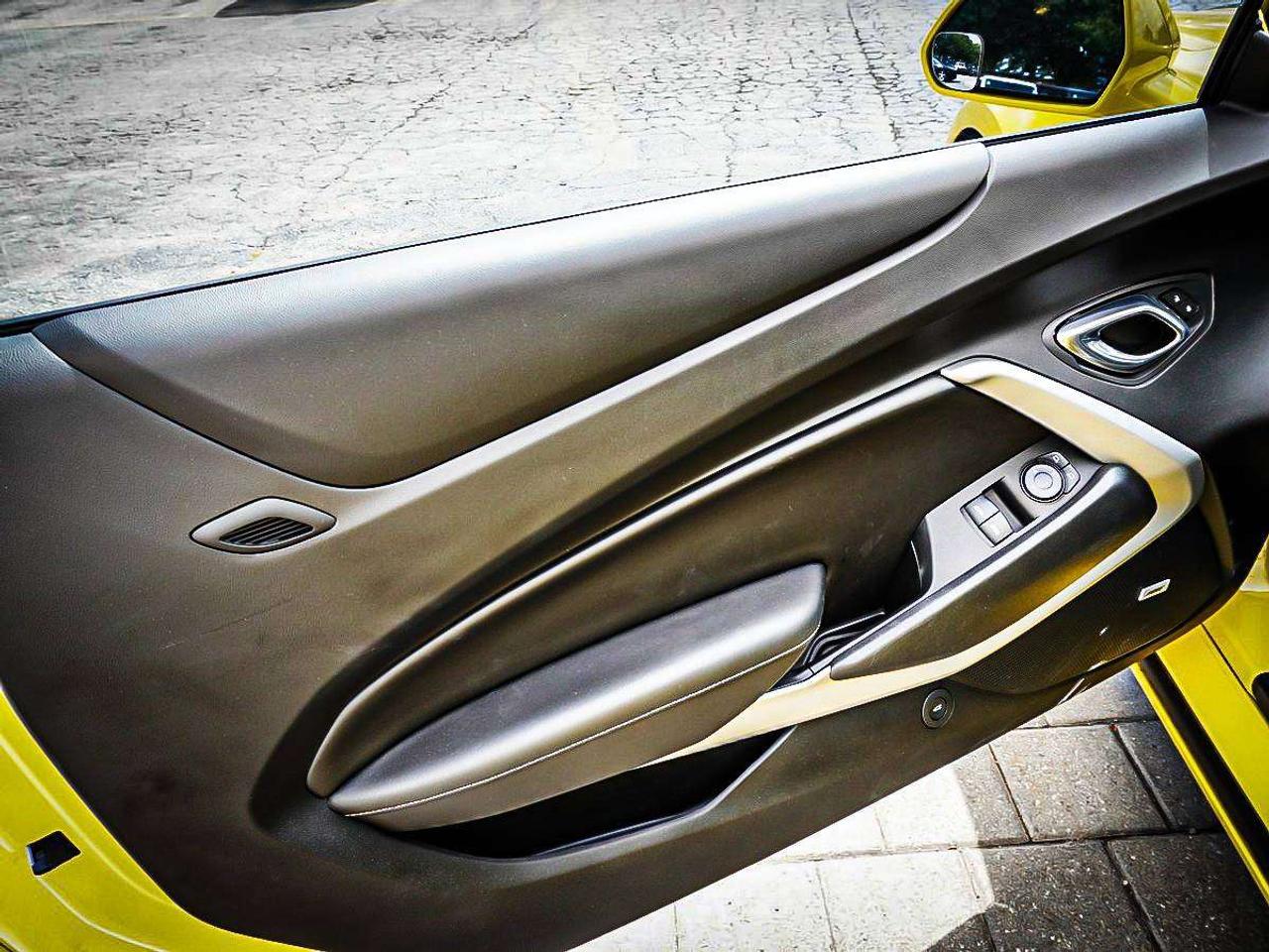 2017 Chevrolet Camaro  Photo