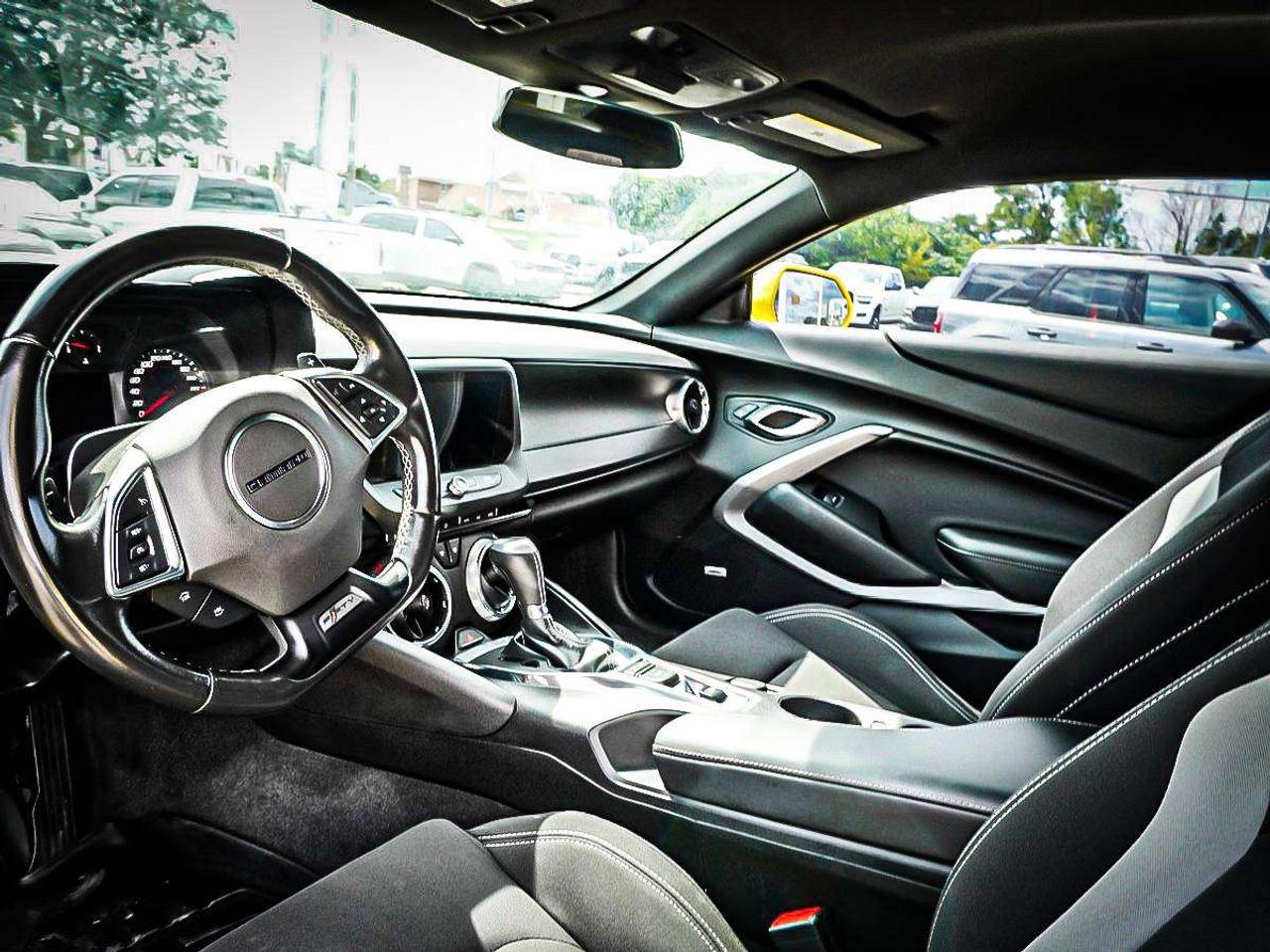 2017 Chevrolet Camaro  Photo