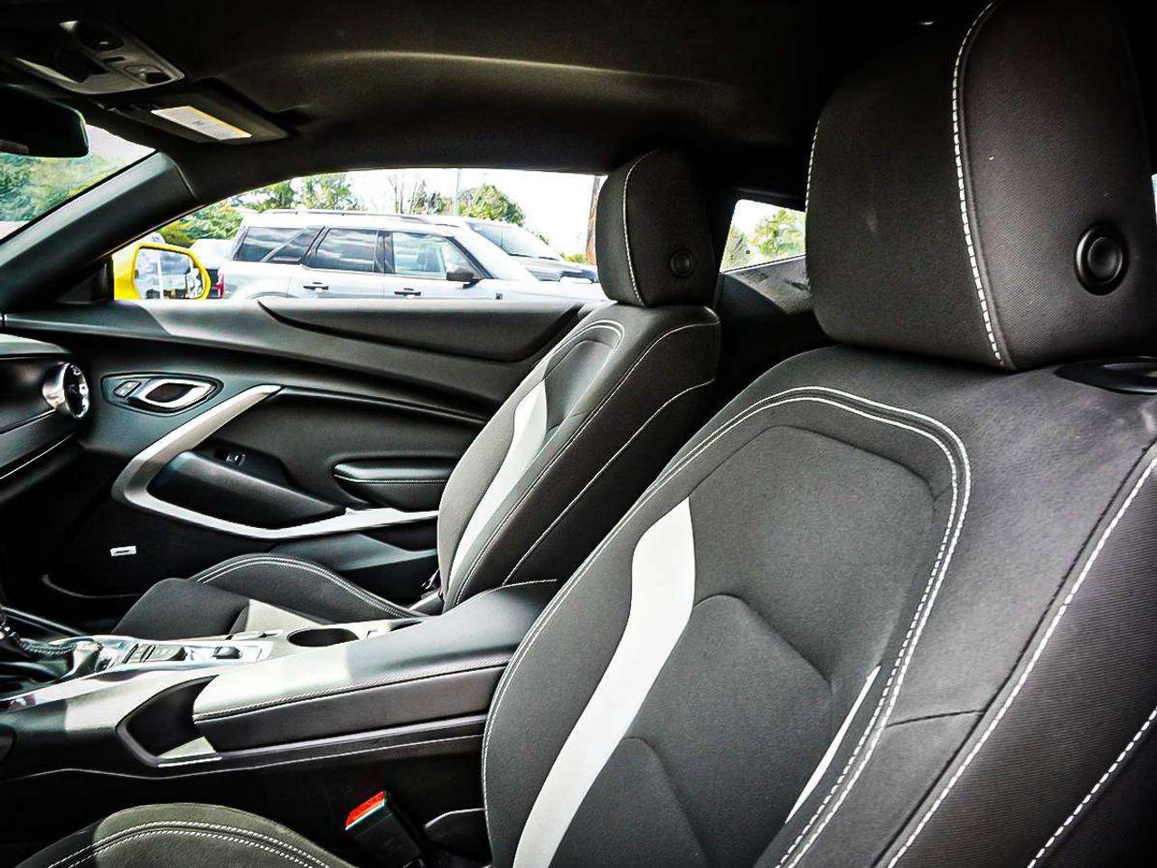 2017 Chevrolet Camaro  Photo