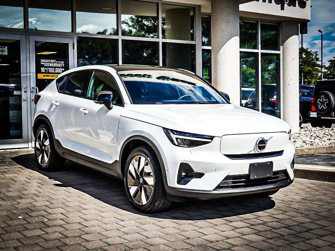 2024 Volvo C40  Photo1