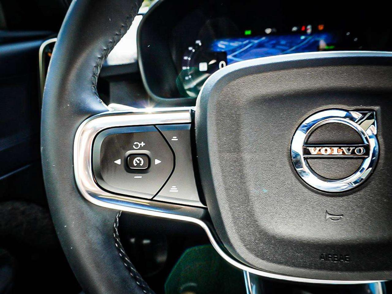 2024 Volvo C40  Photo