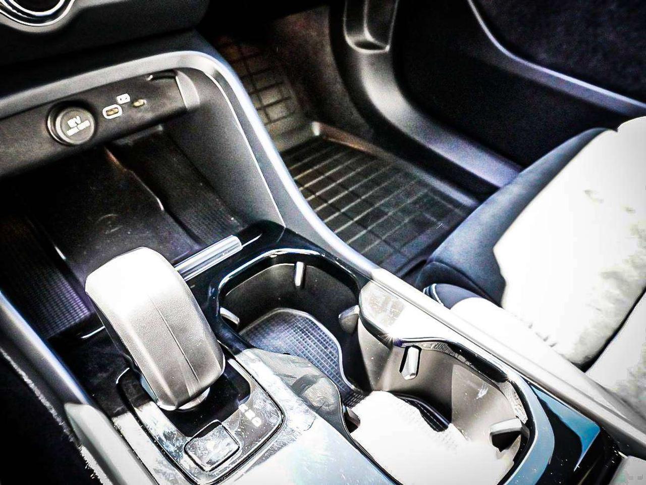 2024 Volvo C40  Photo